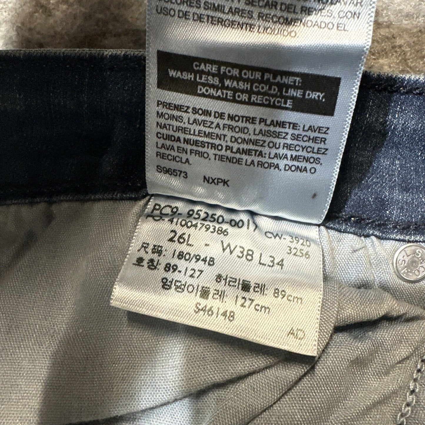 New Signature Levi's Mid Rise Bootct Jeans Women's Size 26L Dark Blue 38x34