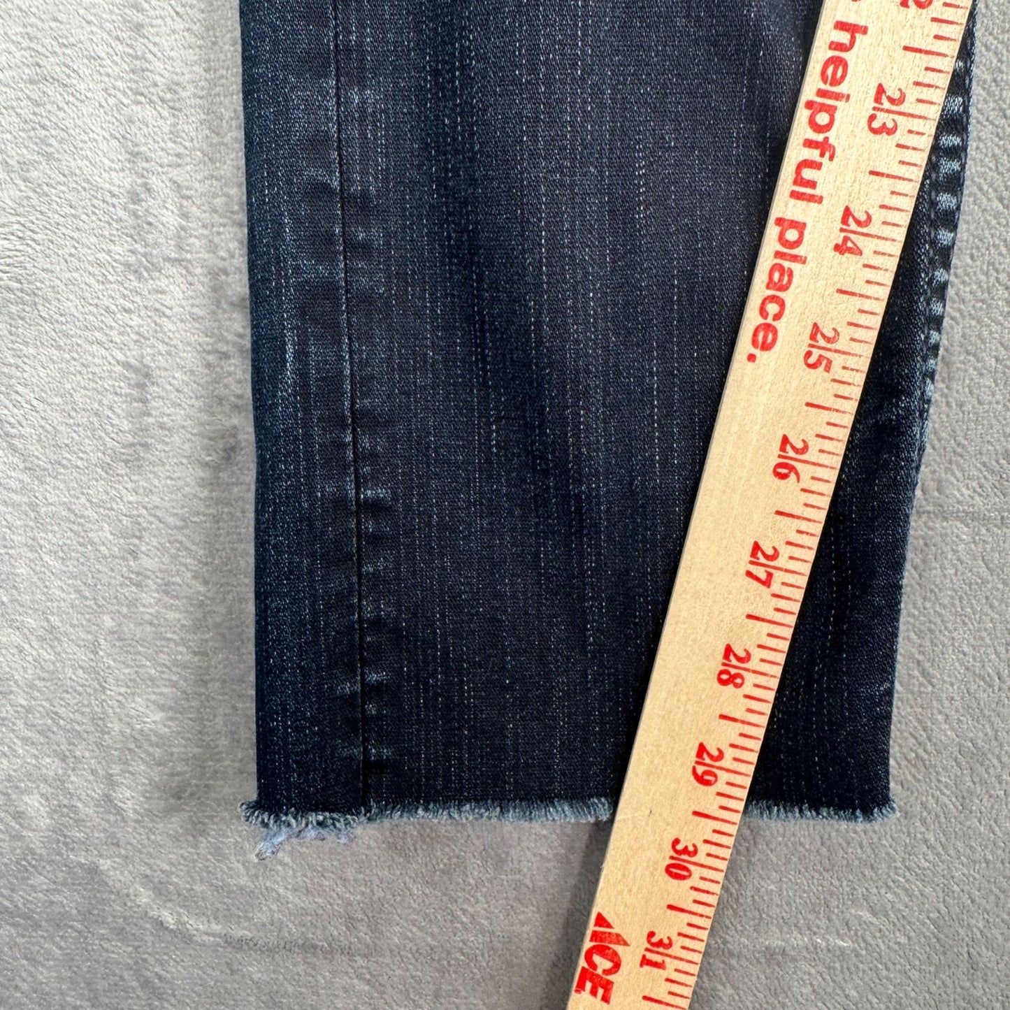Silver Women's Aiko Slim Straight Jeans Size 30x33 Dark Wash