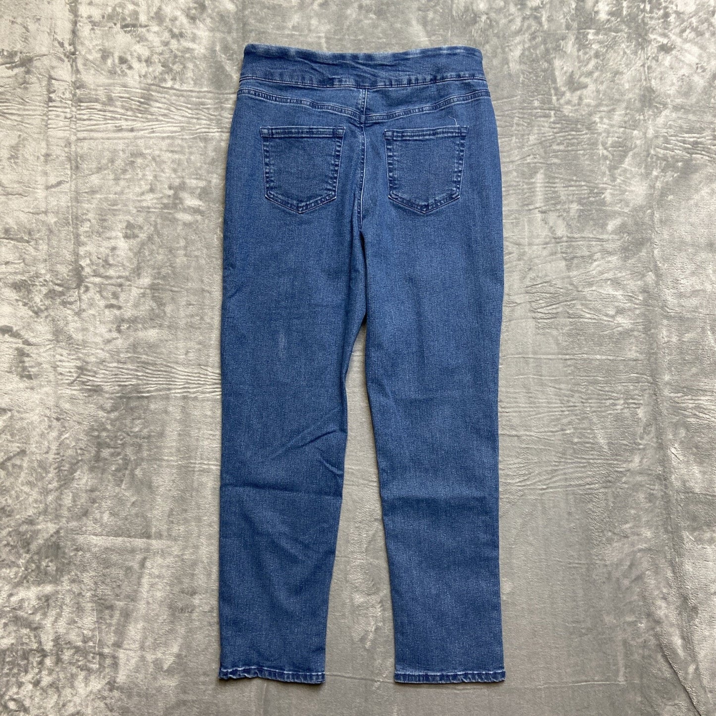 Blair Pull On Straight Jeans Women’s Size 12 Blue Medium Wash Denim