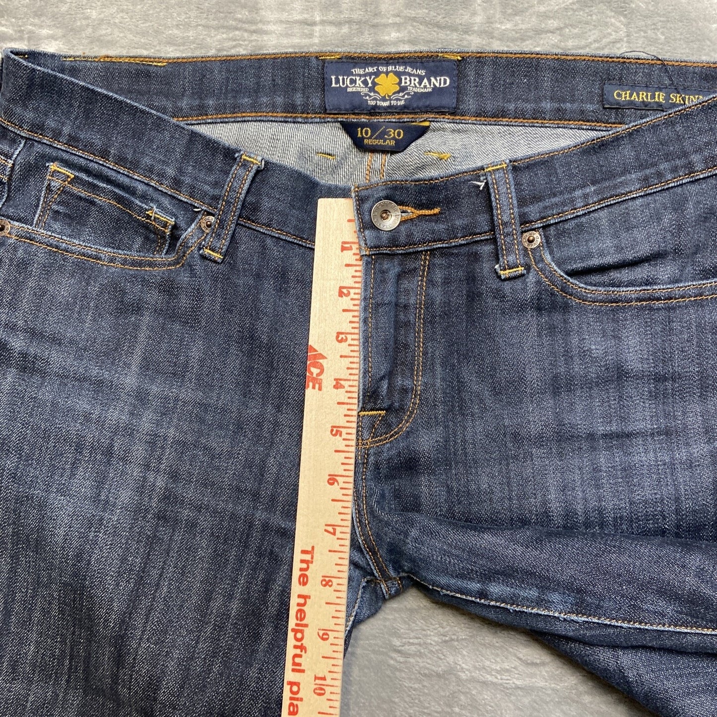 Lucky Brand Charlie Skinny Jeans Women’s Size 10 / 30 Reg Dark Blue Denim