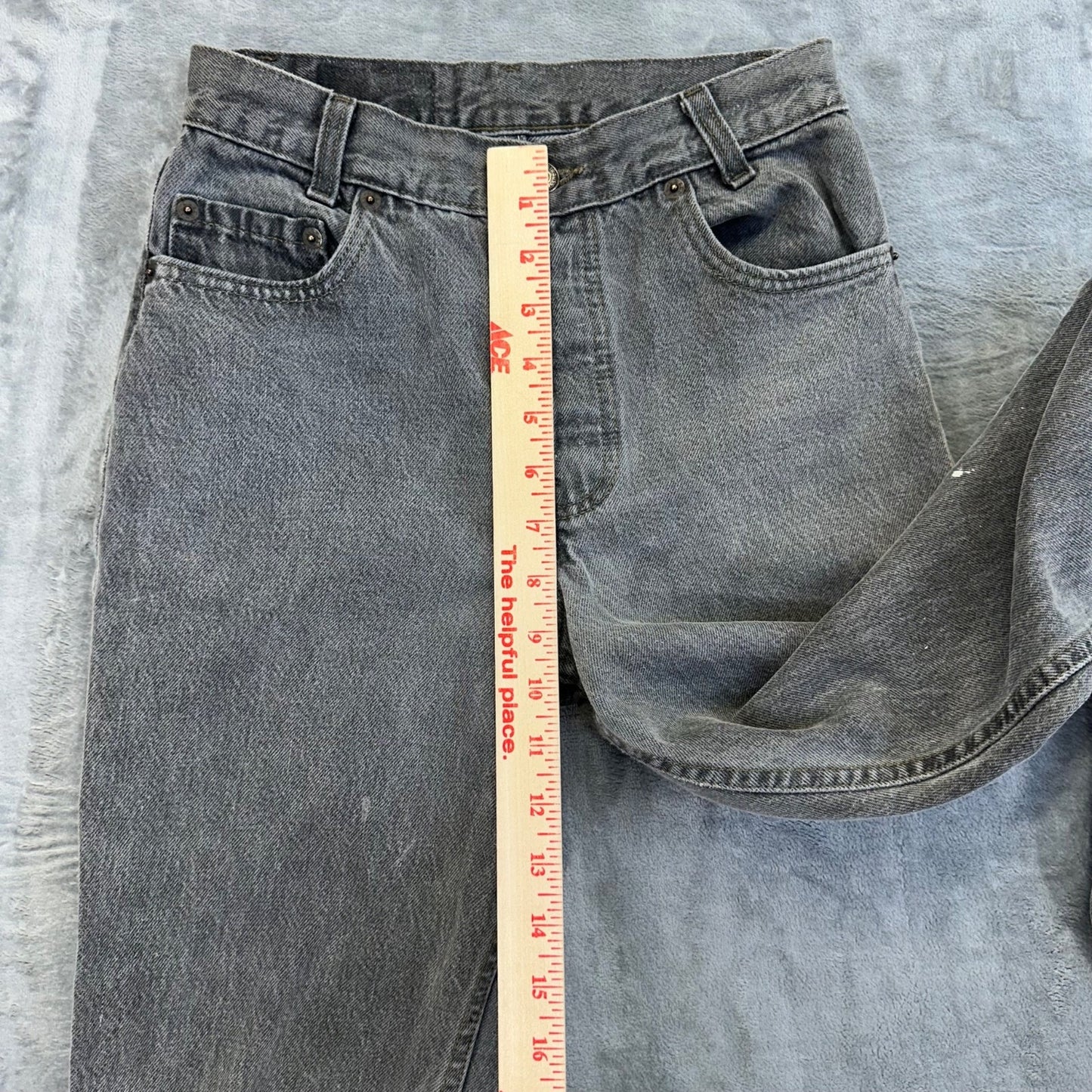 Vintage Levi's Women's Straight Jeans W24 Gray Distressed