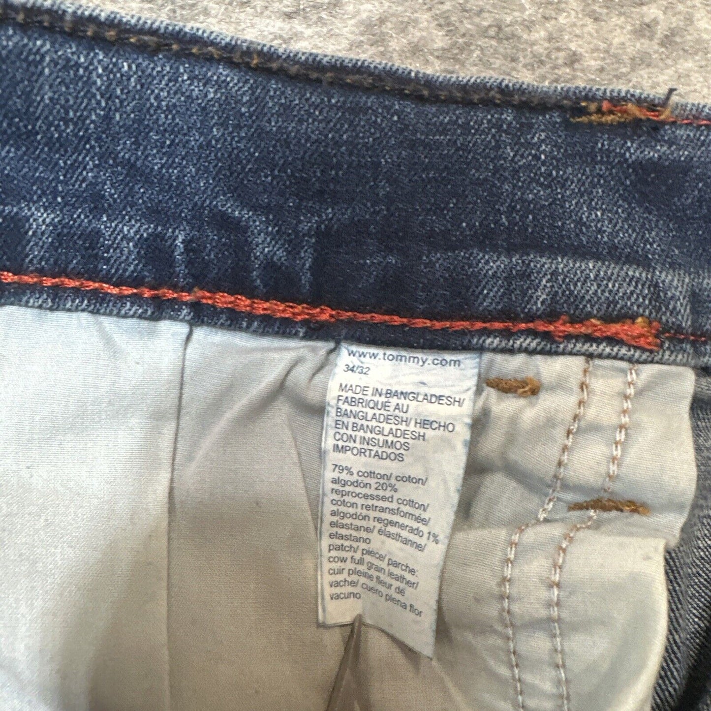 Tommy Hilfiger Mens Straight Jeans Size 34x32 Blue Medium Wash Denim