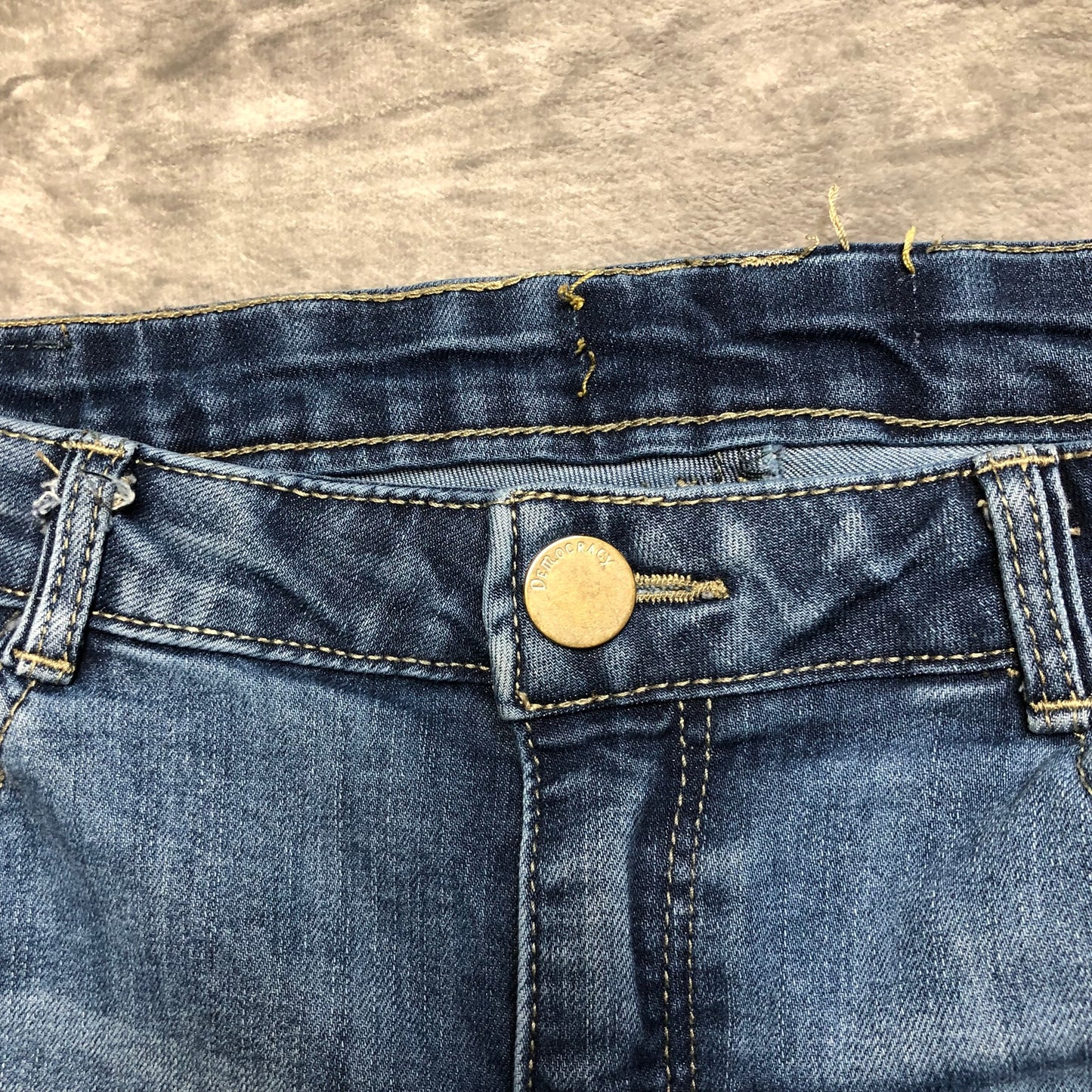 Vintage Democracy Distressed Skinny Jeans Women's Size 10 Light Blue Denim