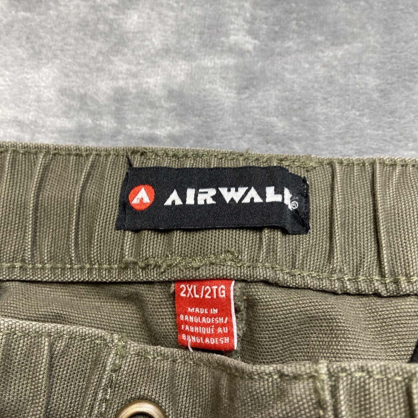 Air Walk Cargo Pants Men’s Size 2XL Green Elastic Waist Cuffed Pants Skater