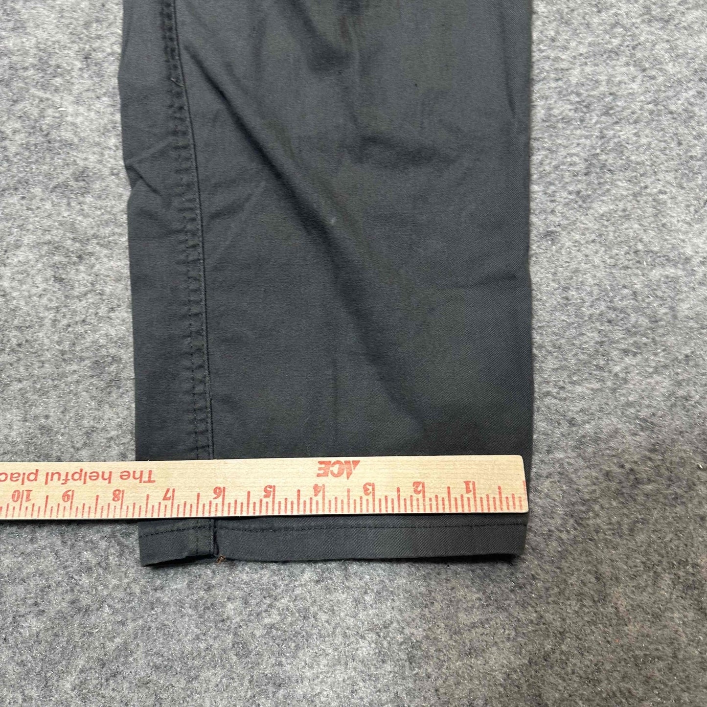 Wrangler Regular Taper Men's Straight Cargo Pants Size 42x30 Gray Faded Pants