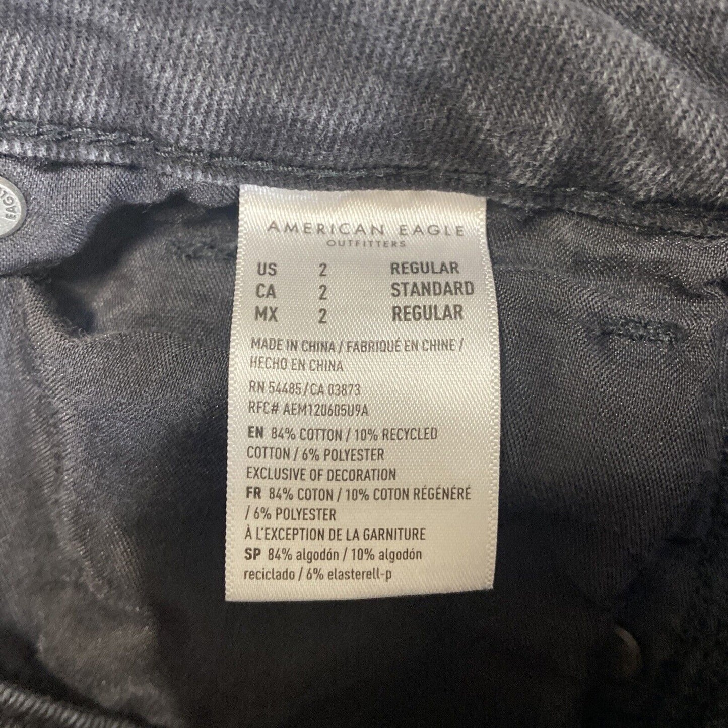 American Eagle Distressed Mom Jeans Women's Size 2R Black Denim