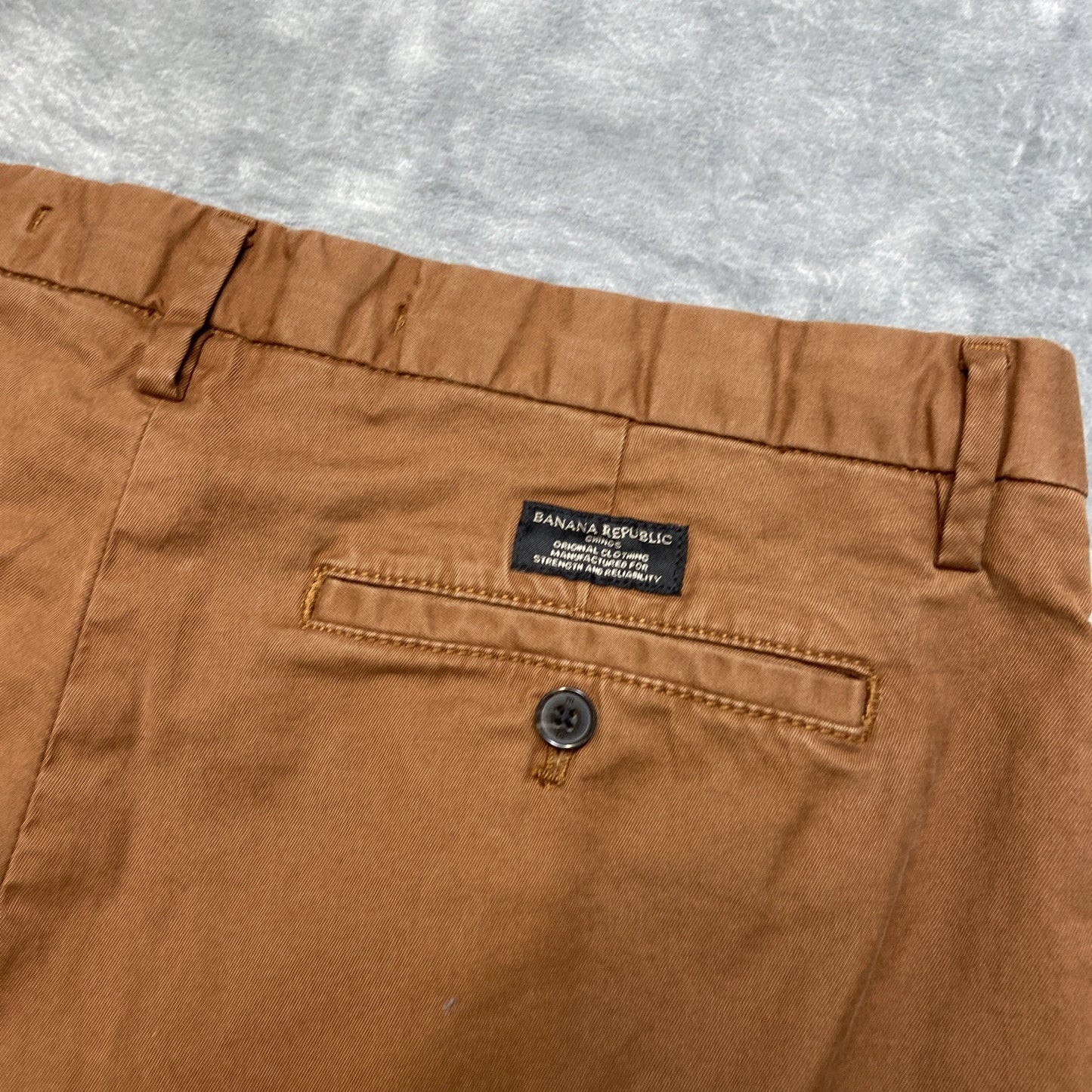 Banana Republic Lived In Althetic Fit Chino Pants Men's Size 34x32 Brown Pants