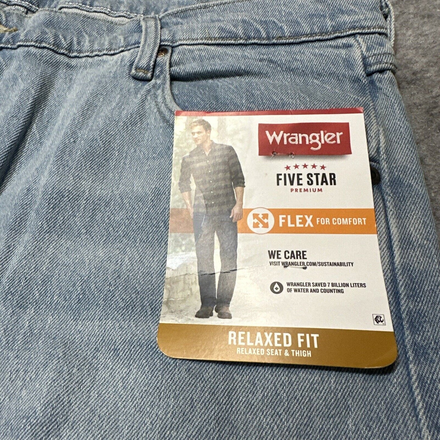 New Wrangler Five Star Premium Relaxed Fit Flex Men's Straight Jeans size 42x32