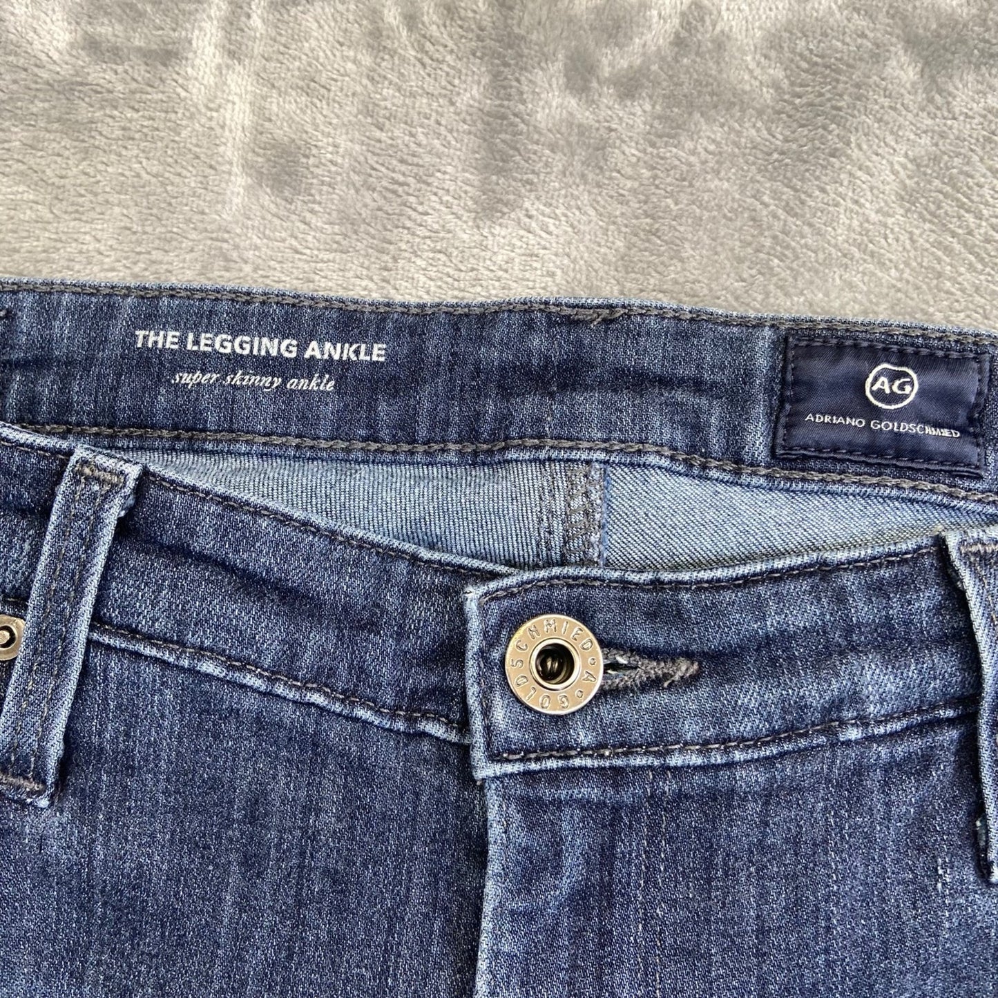 AG Adriano Goldschmied Women's Super Skinny Ankle Jeans 28R Blue