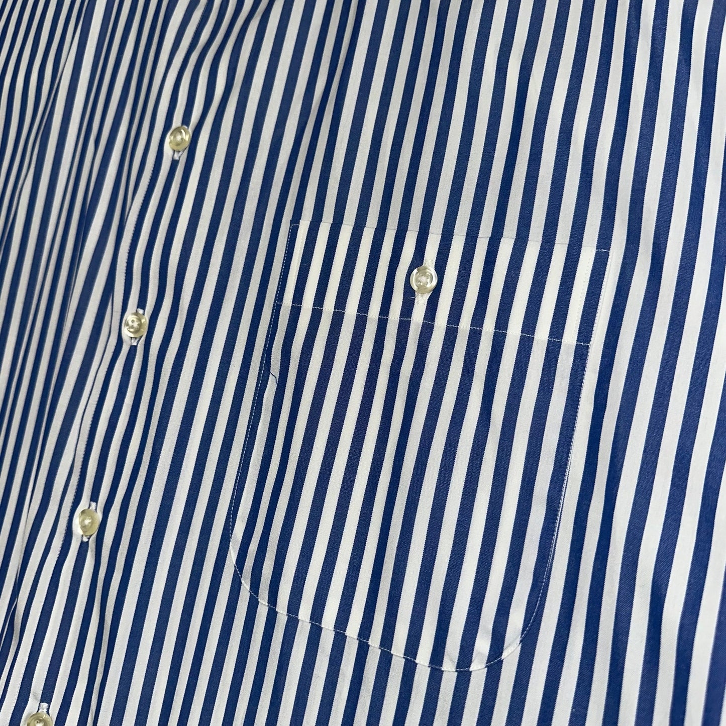 Saks Fifth Avenue Men's Pinstripe Button Down Dress Shirt Size Large Blue White