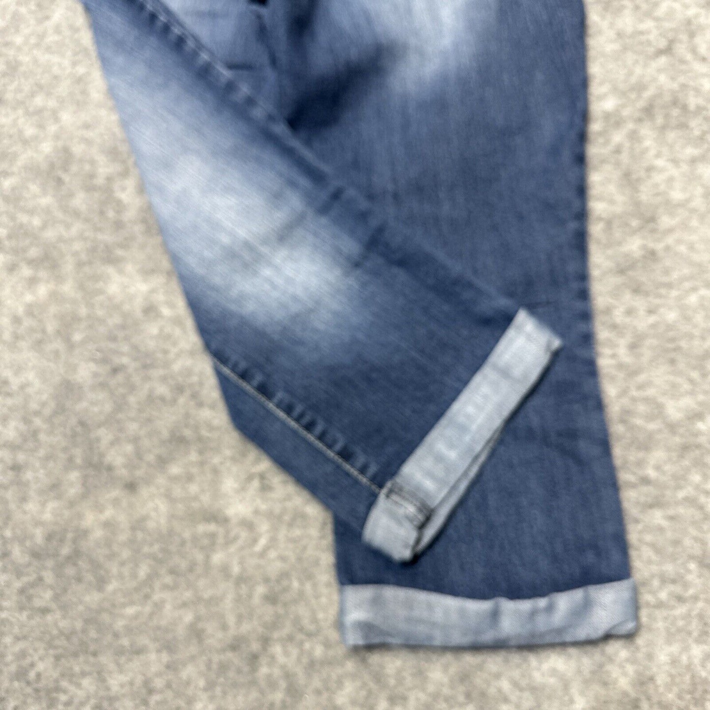 LEI Ashley Low Rise Women's Distressed Capri Jeans Size 9 Reg Blue Dark Denim