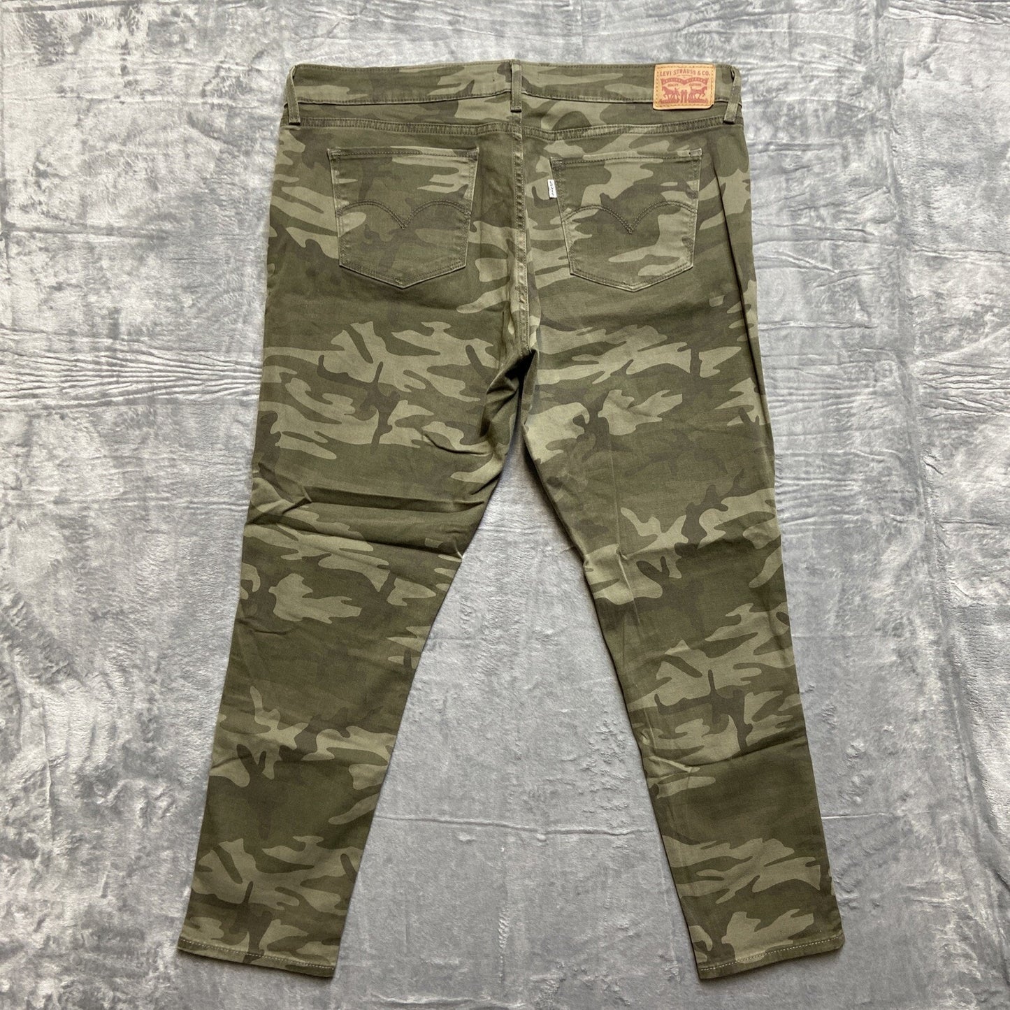 Levi's 711 Skinny Camo Skinny Pants Women's Size W34 Green Canvas