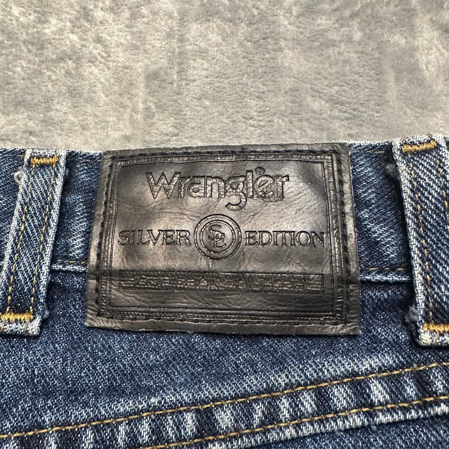 Vintage Wrangler Silver Edition Jeans Men's Size 36x32 Blue Denim