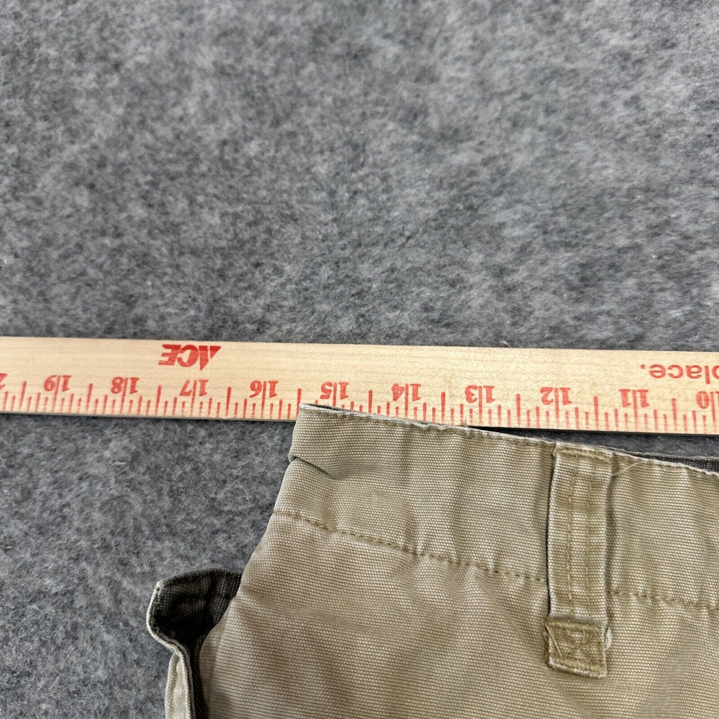 American Eagle AE Supply Cargos Men's Shorts Size 31 Beige Shorts