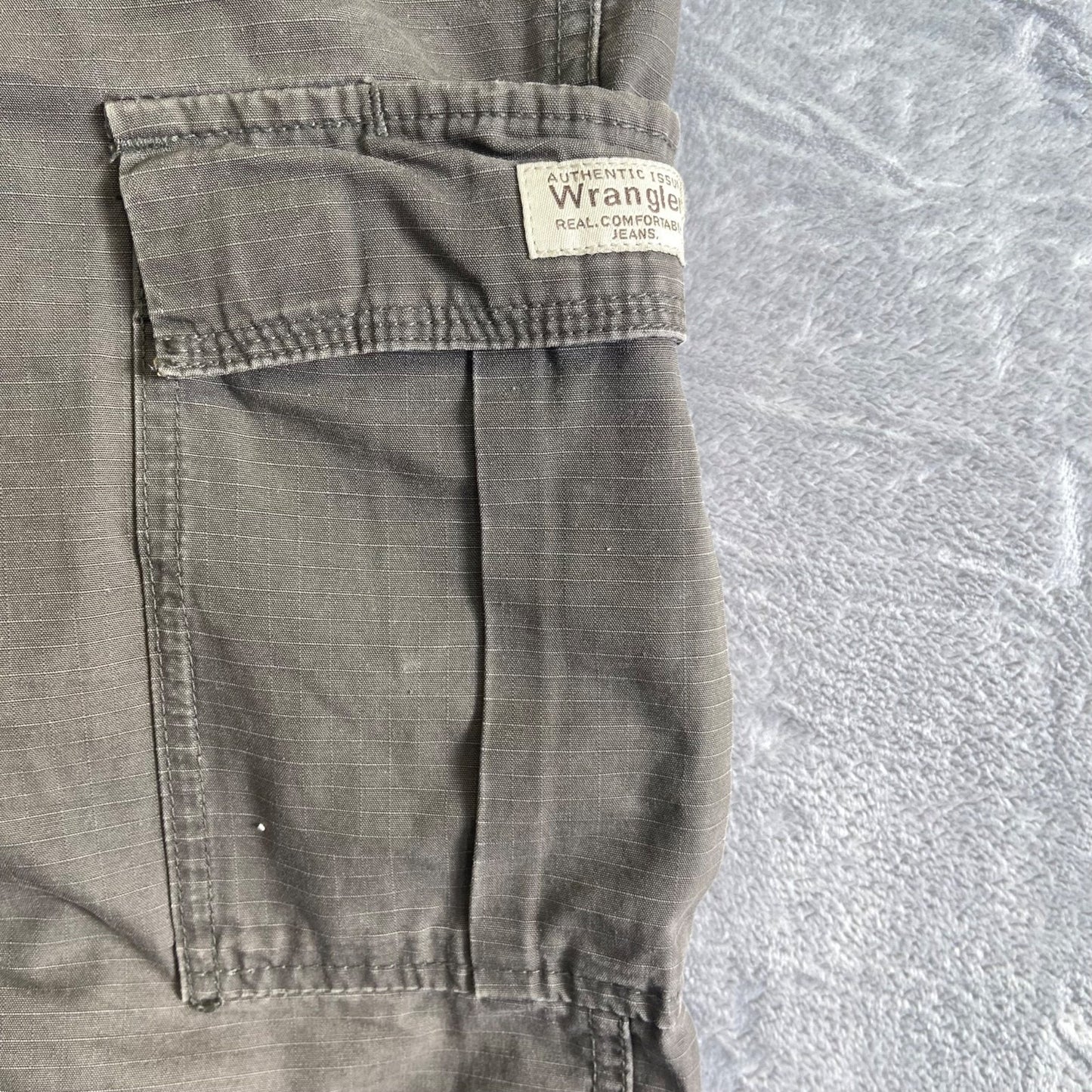Wrangler Cargo Pants Men's 44x32 Gray Cotton Outdoor