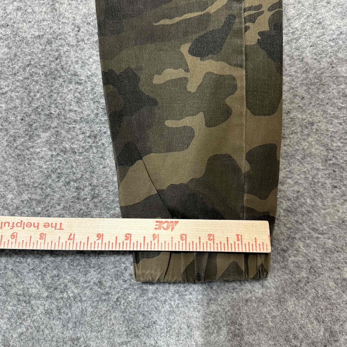 American Bazi Women's Cargo Joggers Size Medium Green Camo Dark Wash