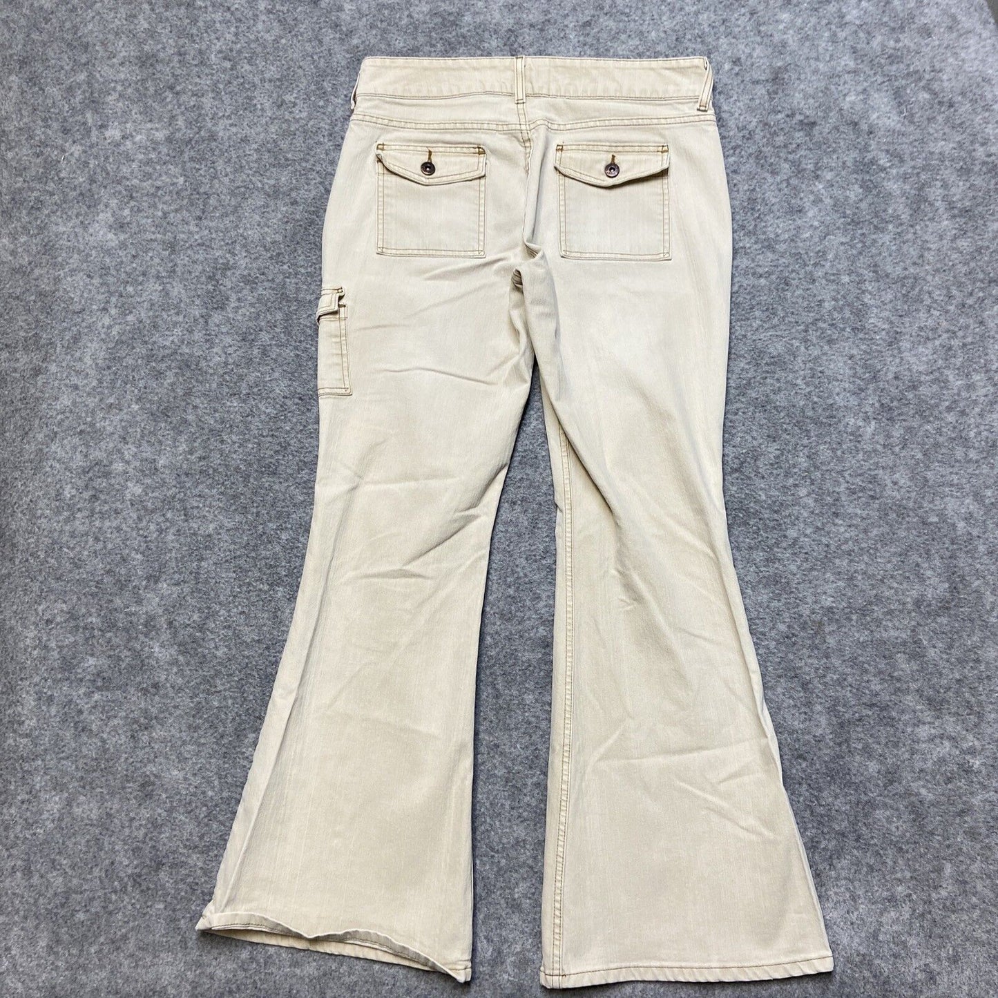 LEI Flared Bell Bottom Cargo Jeans Women's Size 13 Creme Beige Denim *Stain*