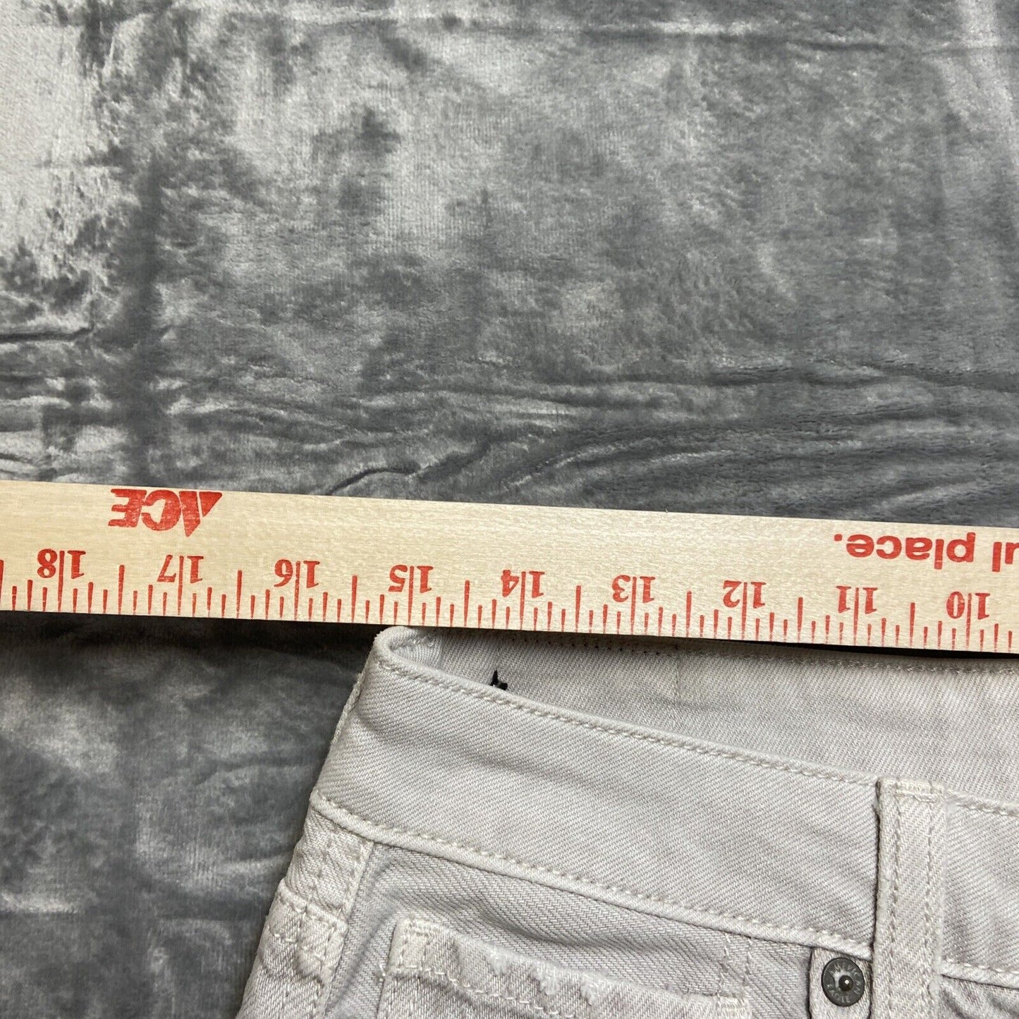 American Eagle Outfitters Mom Jean Distressed Skinny Jeans Women's Size 12 Gray