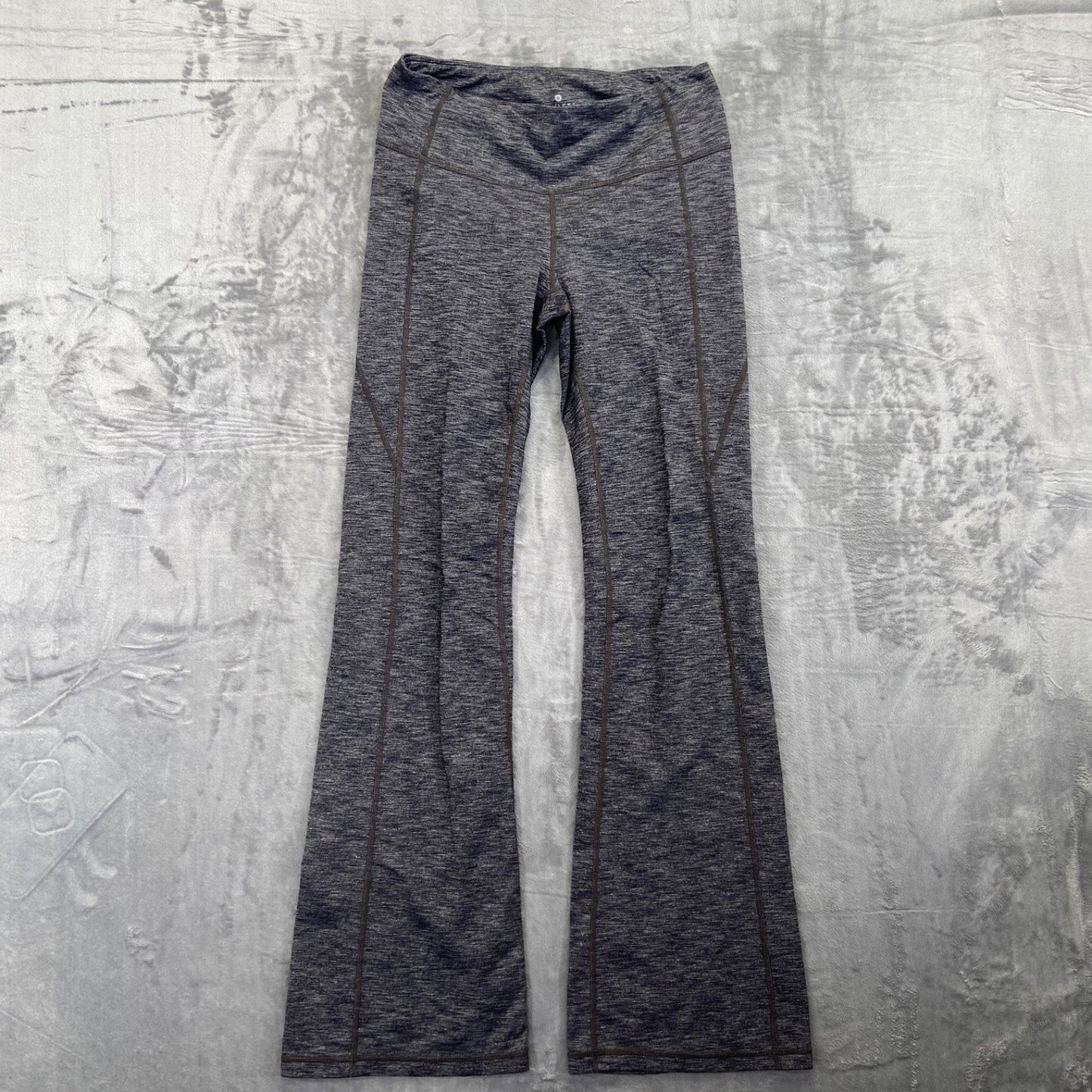 Athleta Women's Gray Flare Yoga Pants Size M Supplex Nylon #534424