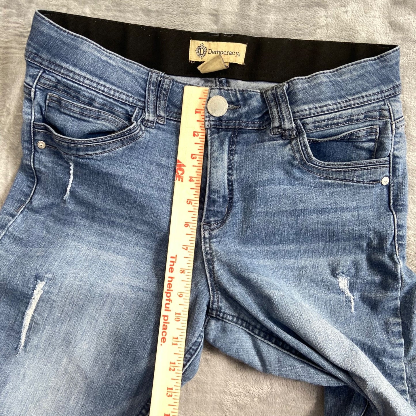 Democracy Women's Skinny Jeans Size 10 Blue Distressed