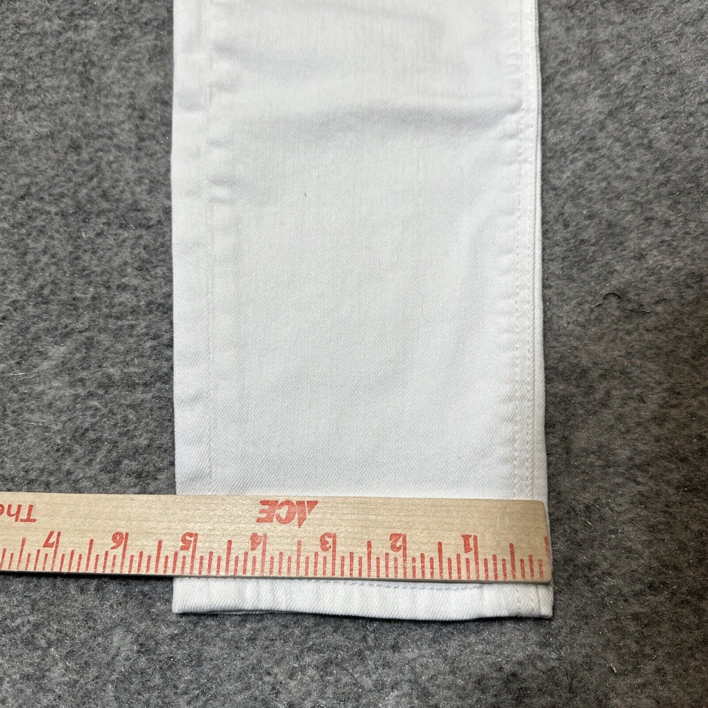 NEW American Eagle Stretch Women's Mom Jean Size 00R White Denim