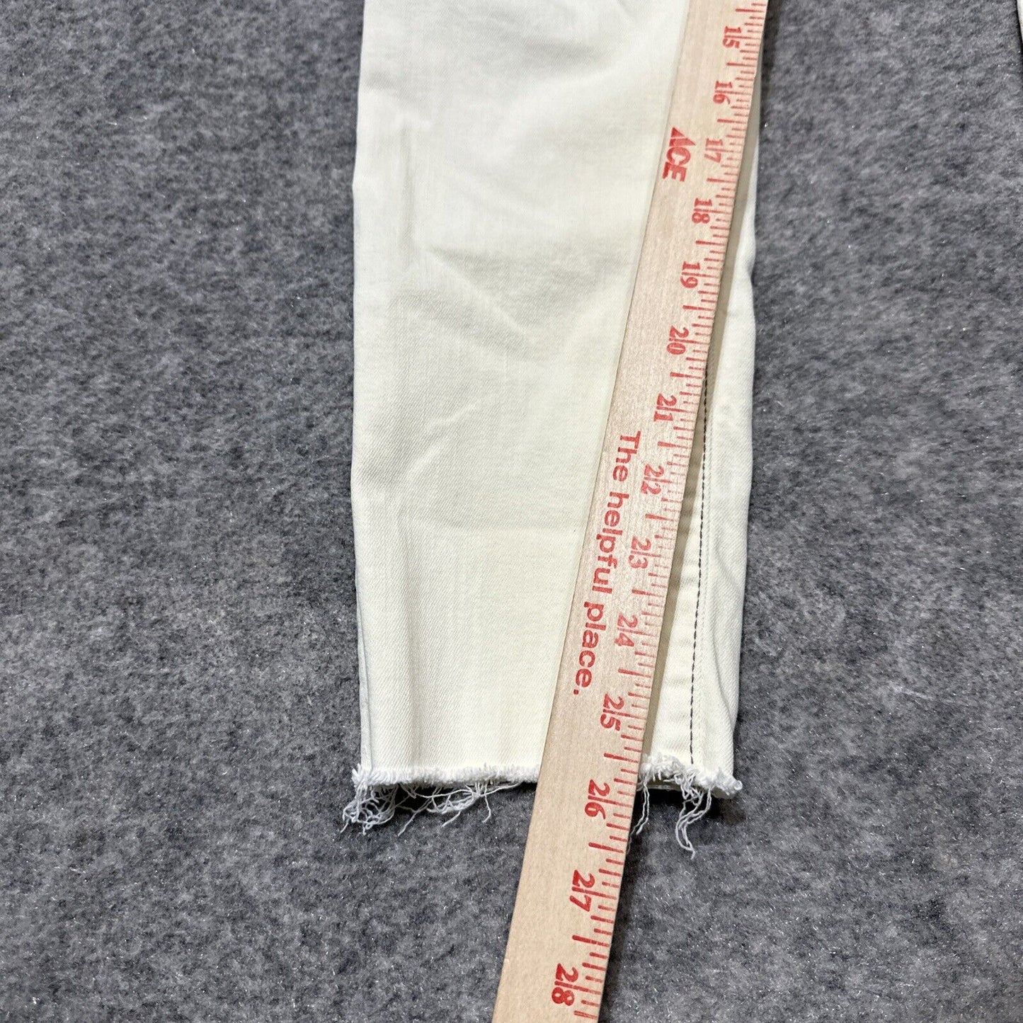 Abercrombie & Fitch Signature Collection Women's Skinny Jeans Size 27x30 Beige
