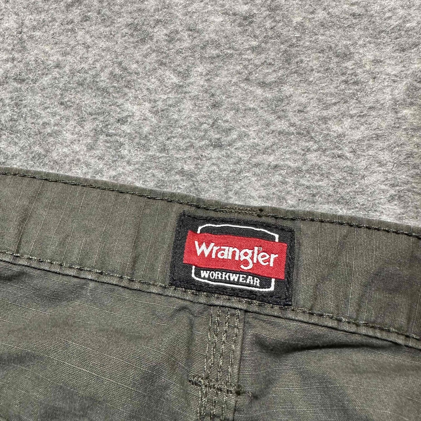 Wrangler Workwear Men's Bootcut Cargo 5 Pocket Design Pants 38x32 Green Dark
