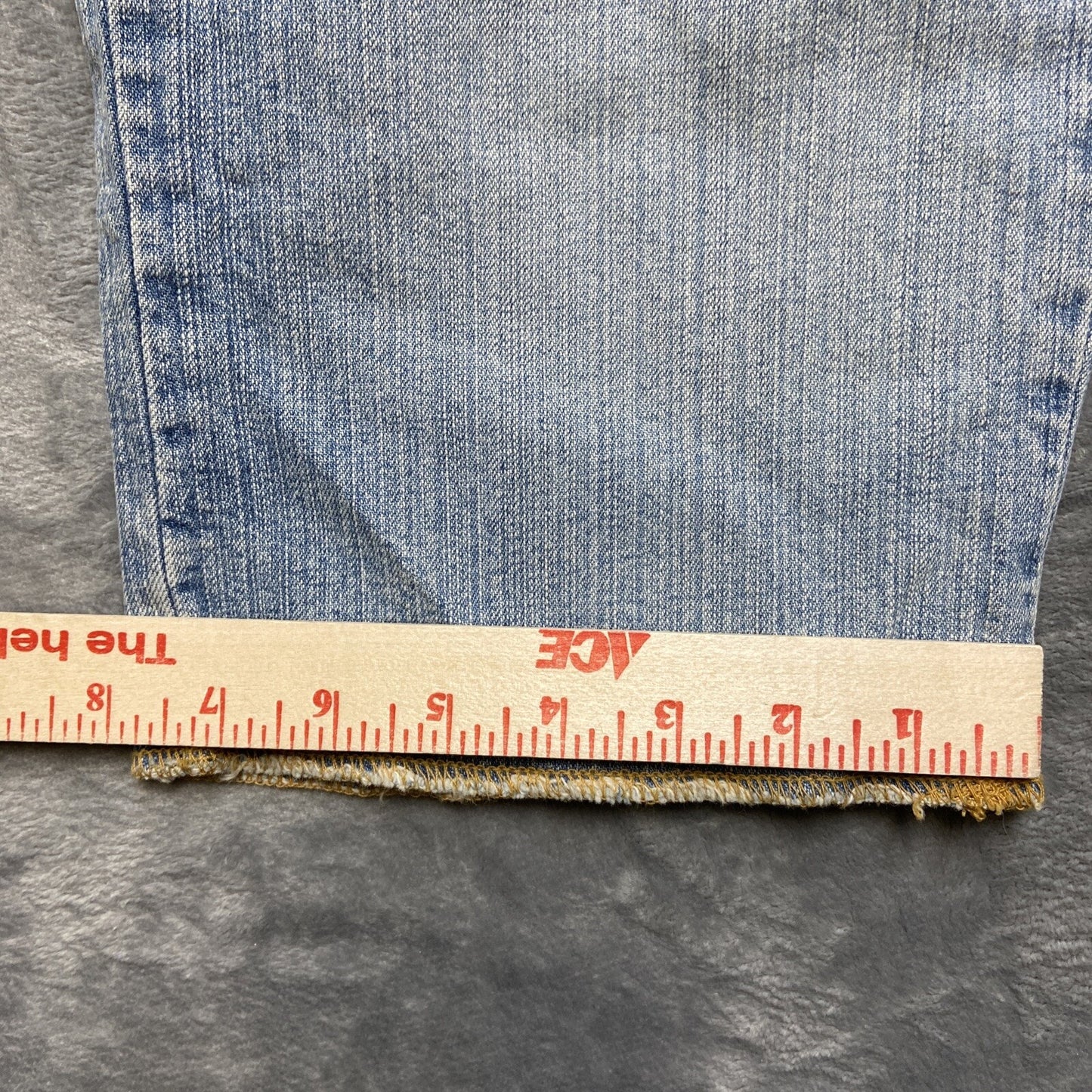 l.e.i. Faded Denim Shorts Women’s Size 1 Light Blue Denim