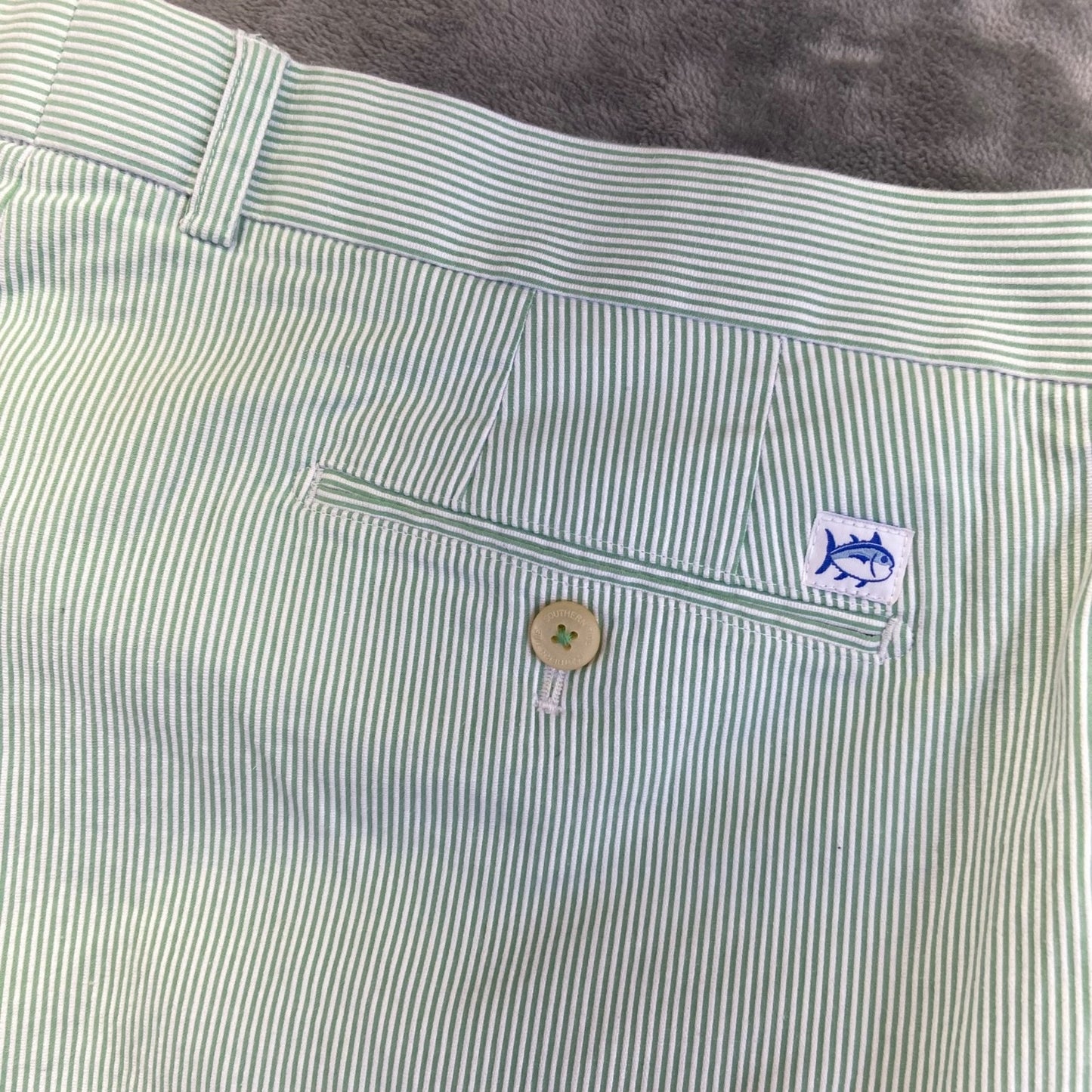 Southern Tide Men's Striped Shorts Size 42 Green