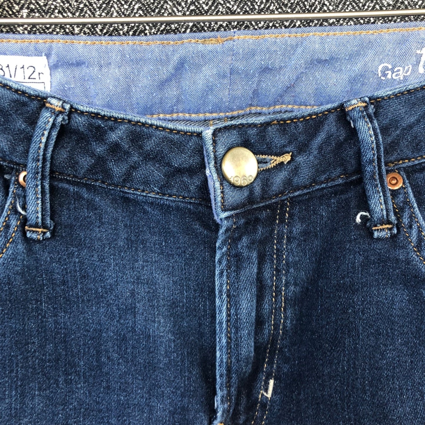 Gap 1969 Women's Long & Lean Straight Jeans Size 31/12R Dark Wash