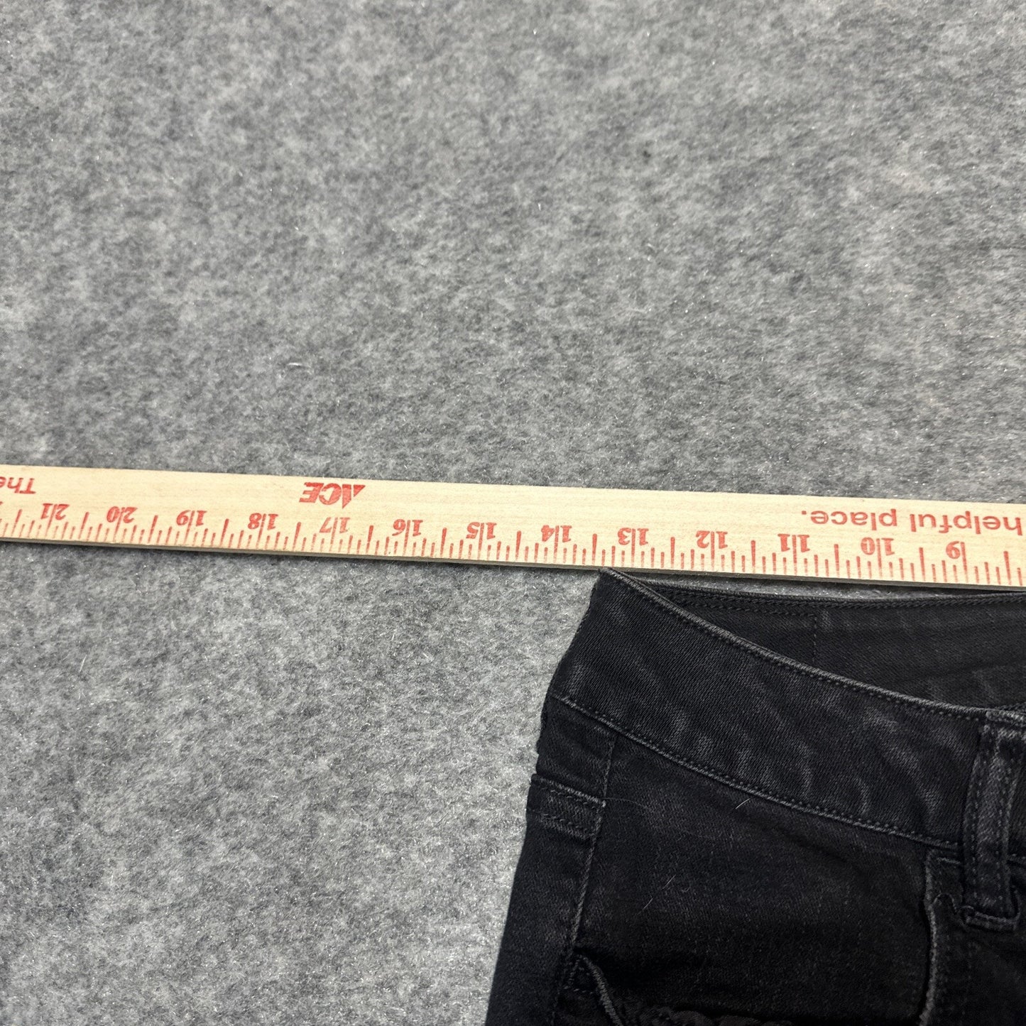 American Eagle Outfitters Women’s Super Stretch Distressed Jeans Size 6 Black