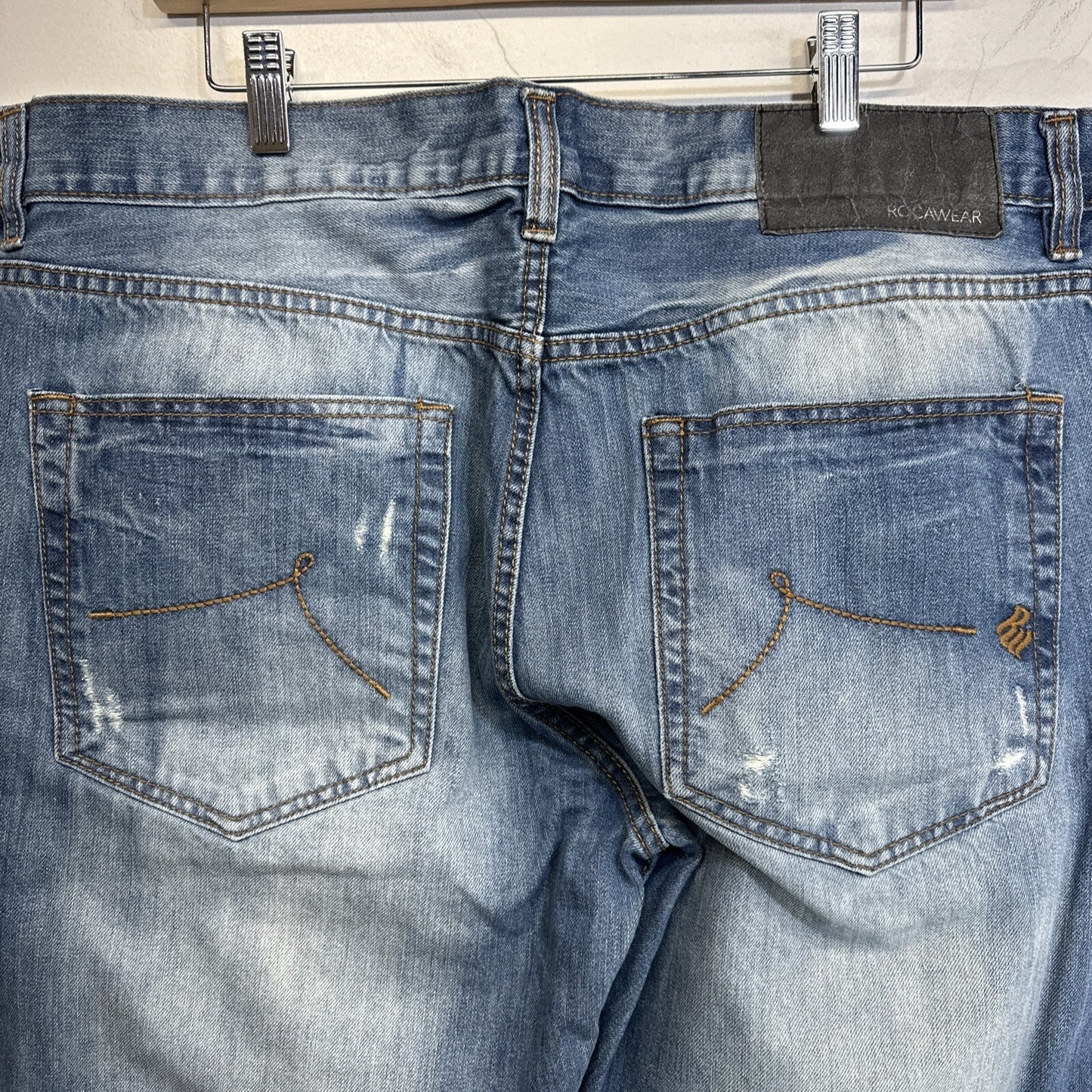 Rocawear Jeans Men's 38x30 Blue Denim Straight Leg Y2K Classic Fit Distressed
