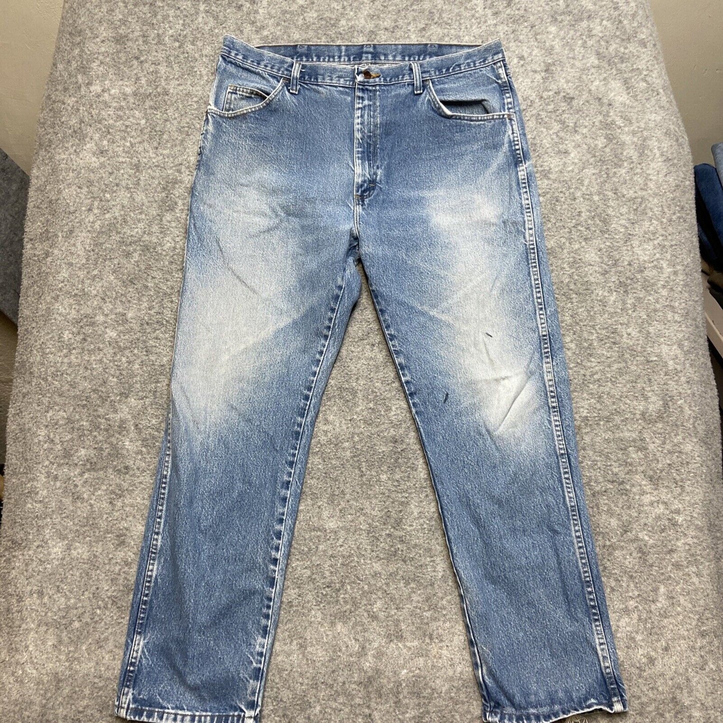 Wholesale Lot of 4 Rustler Grade A / B Work Jeans Size 40x32 Blue Black