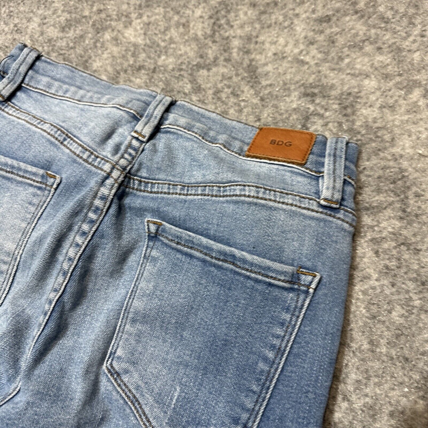 BDG High Rise Twig Ankle Jeans Women's Size 26x29 Blue Light Wash Denim Stretch