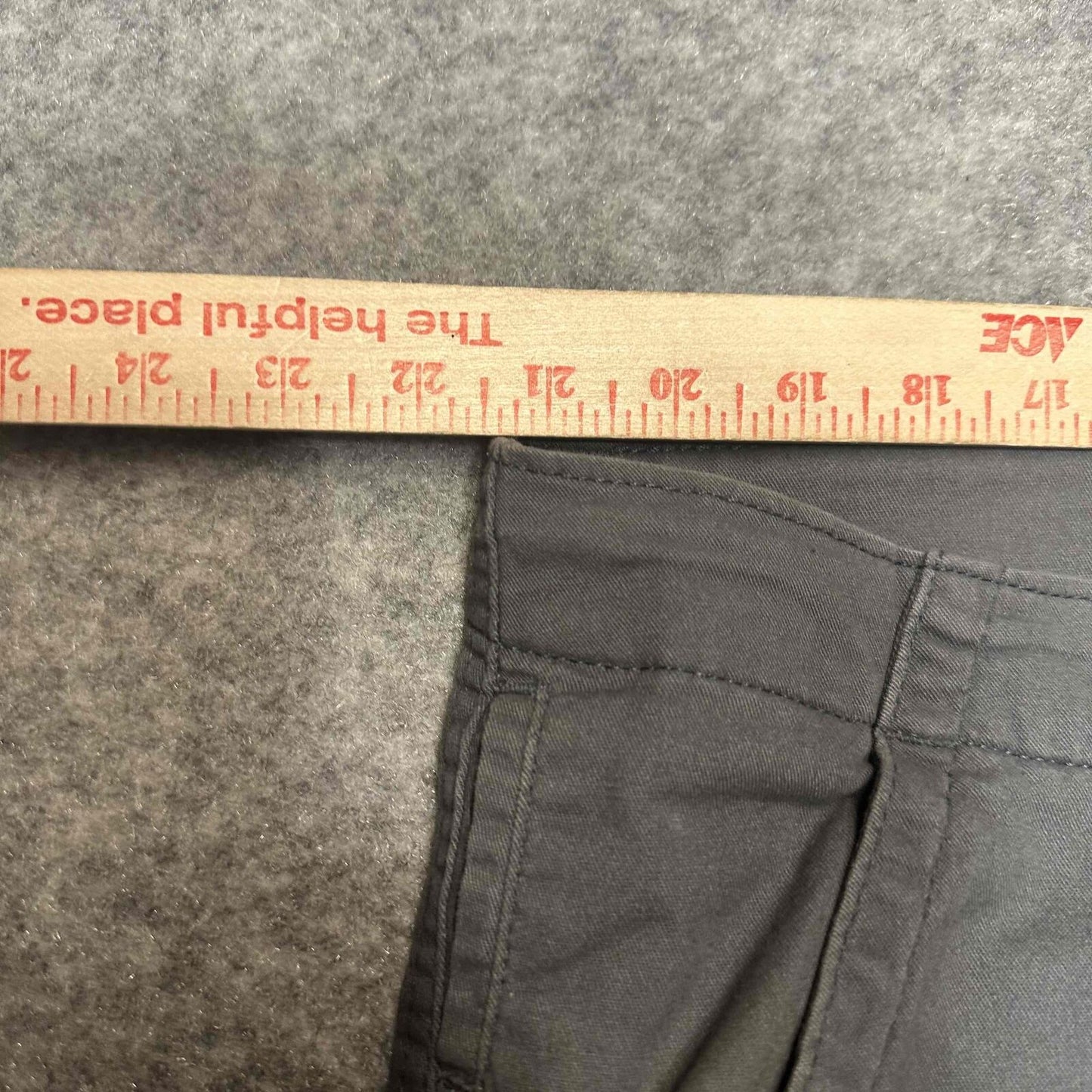 Wrangler Regular Taper Men's Straight Cargo Pants Size 42x30 Gray Faded Pants