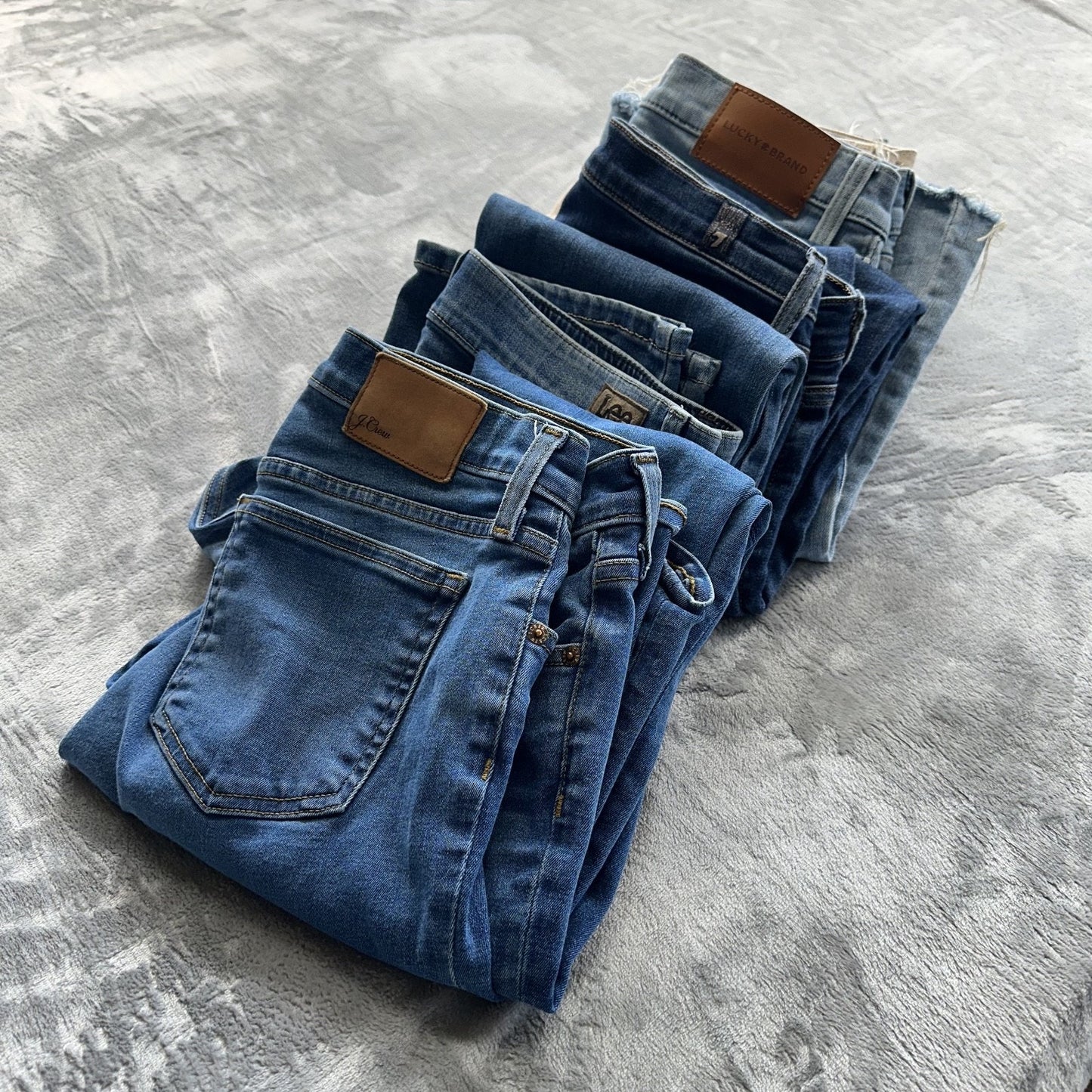 Wholesale Premium Mixed Womens Jeans - All Sizes - Curated Brands - Lot of 10