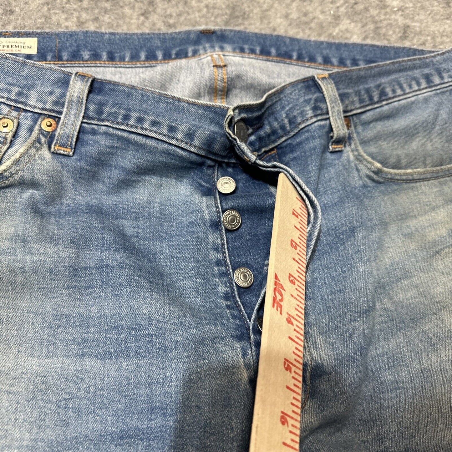 Levi's 501XX Original Fit Men's Straight Work Jeans Size 36x32 Blue Light Denim