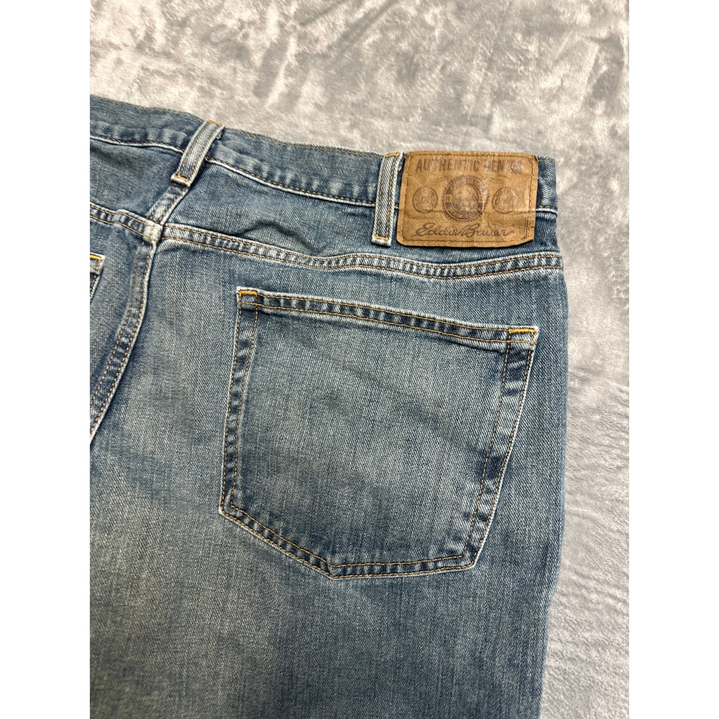 Eddie Bauer Straight Jeans Men's Size 38x32 Blue Denim