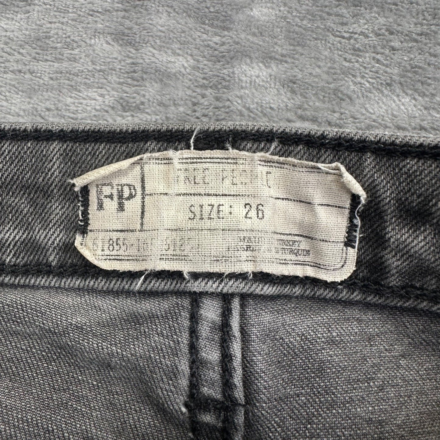 Free People Women's Cropped Straight Jeans Size 26 Gray Medium Wash Denim