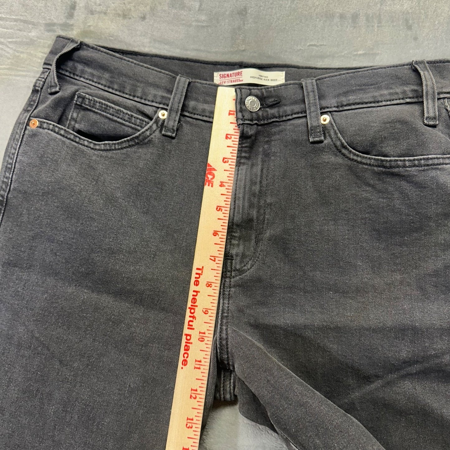 Signature Levi Strauss Women's High-Rise Kick Boot Jeans Size 10 Black #2011