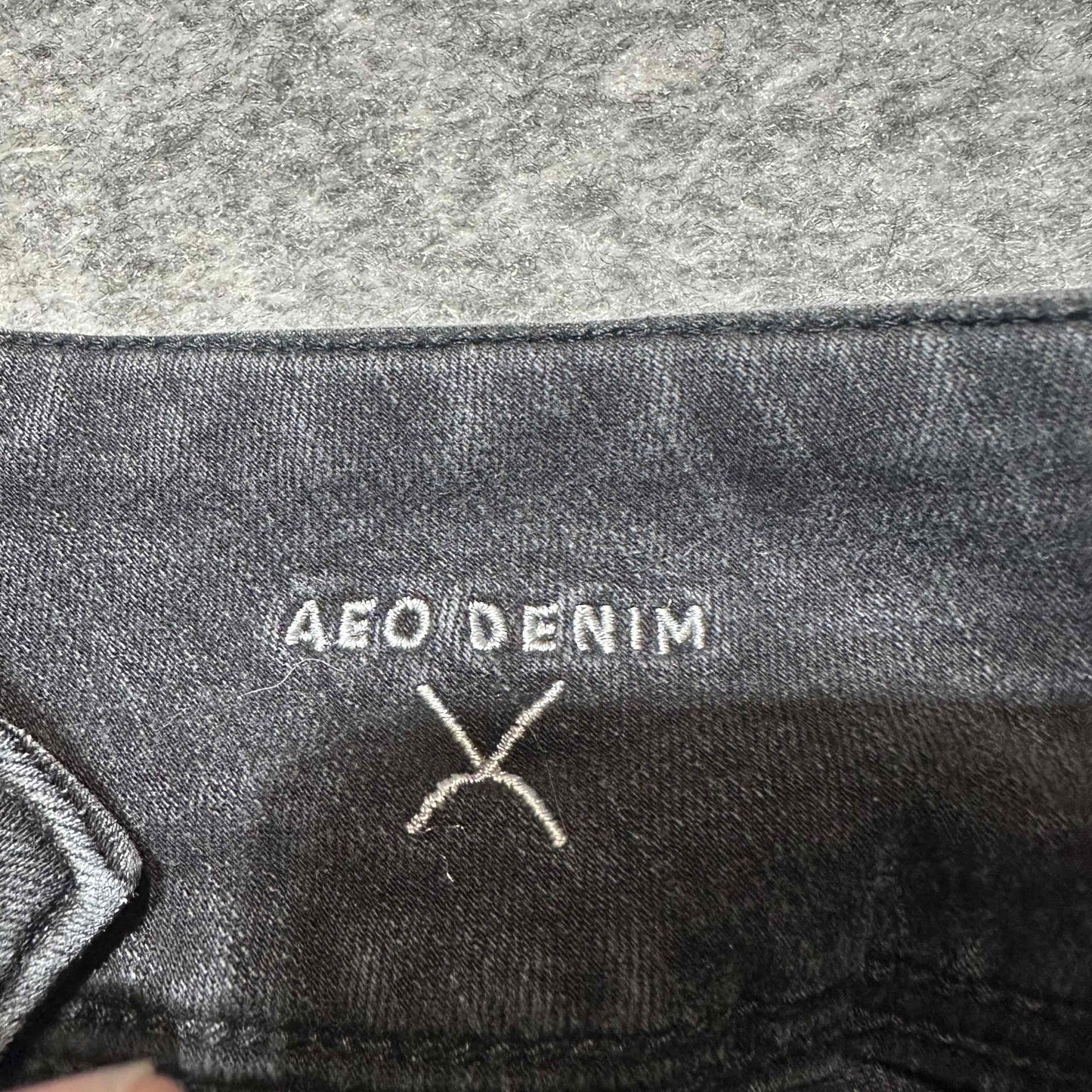 American Eagle Women's Super Hi Rise Skinny Fit Jegging Size 00R Black Denim