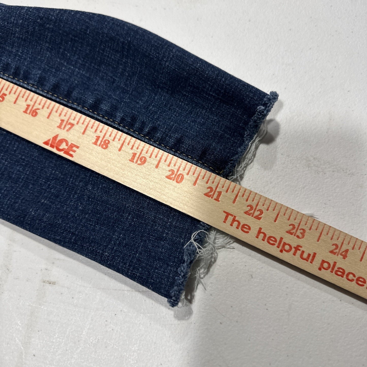 Levi's 721 Jeans Womens Size 28 High Rise Skinny Blue Dark Wash Distressed Crop