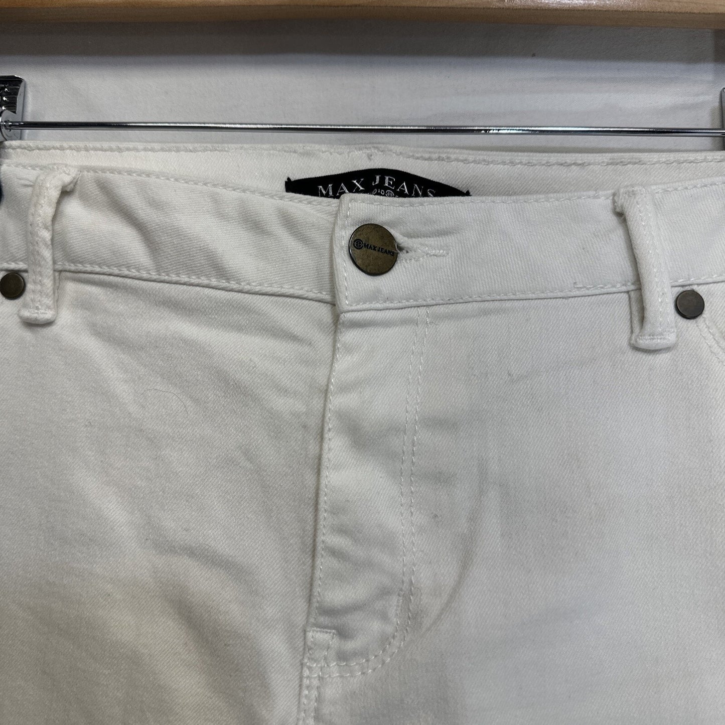 Max Jeans Women's Size 12 White Crop Denim Mid Rise Cuffed Stretch Jeans