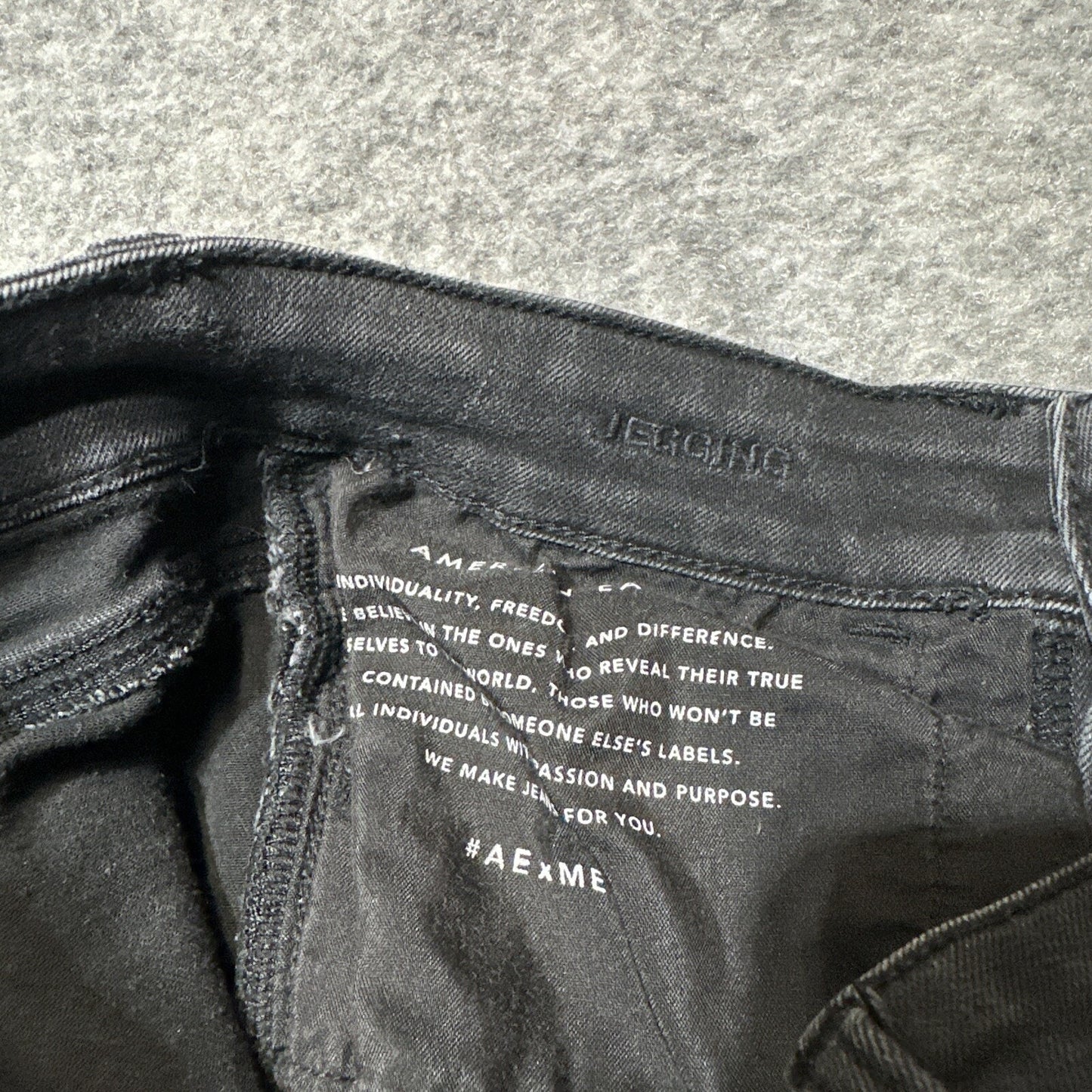 American Eagle Next Level Stretch Women's Distressed Jegging Size 4L Long Black