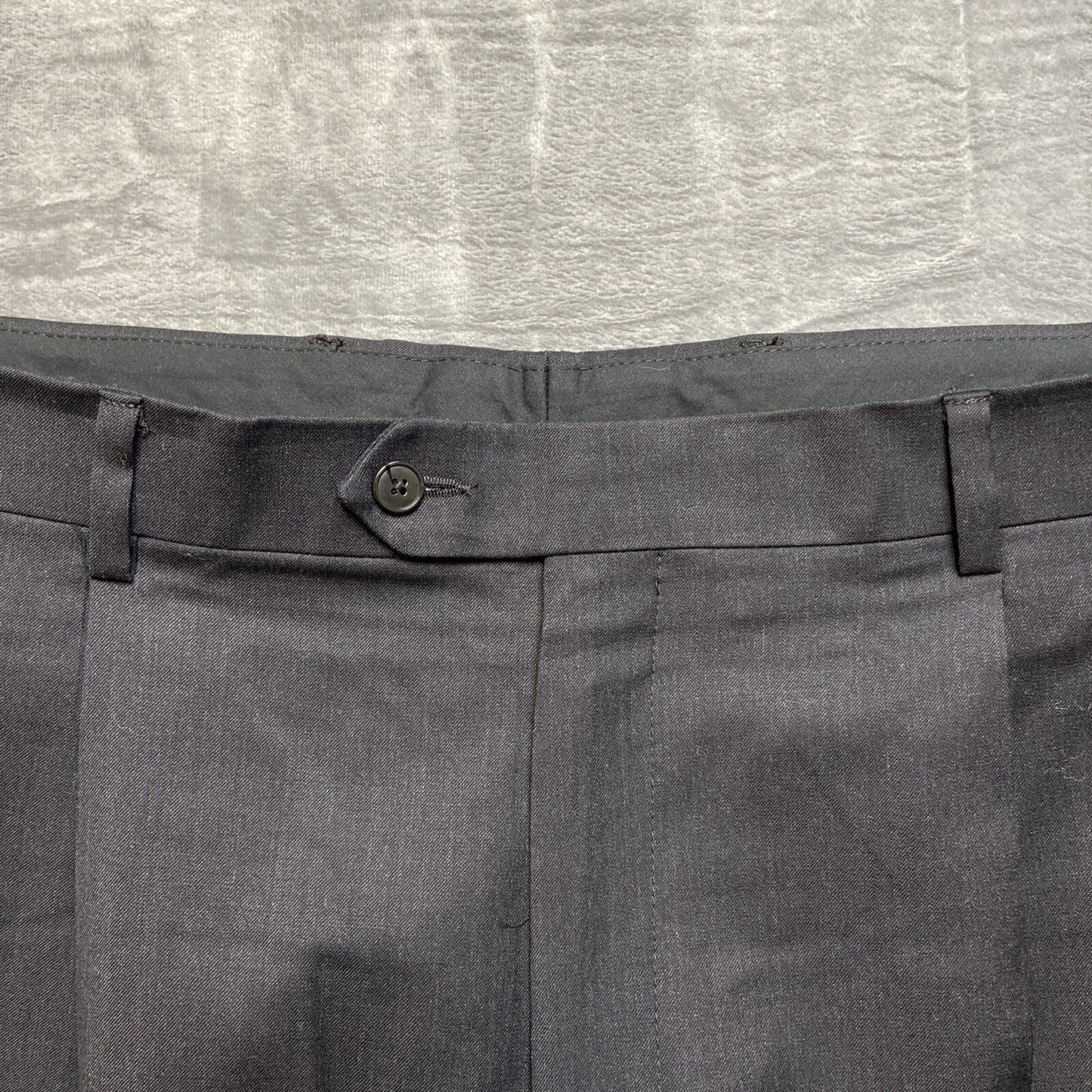 Jos. A. Bank Travelers Collection Pleated Dress Pants Men's Size 38x30 Black