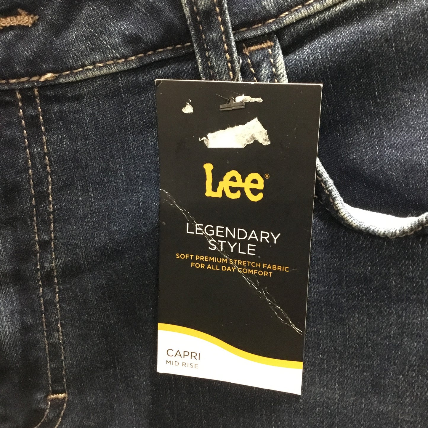 NWT Lee Legendary Style Evrything I Got Capri Jeans Women's Size 18 Dark Blue