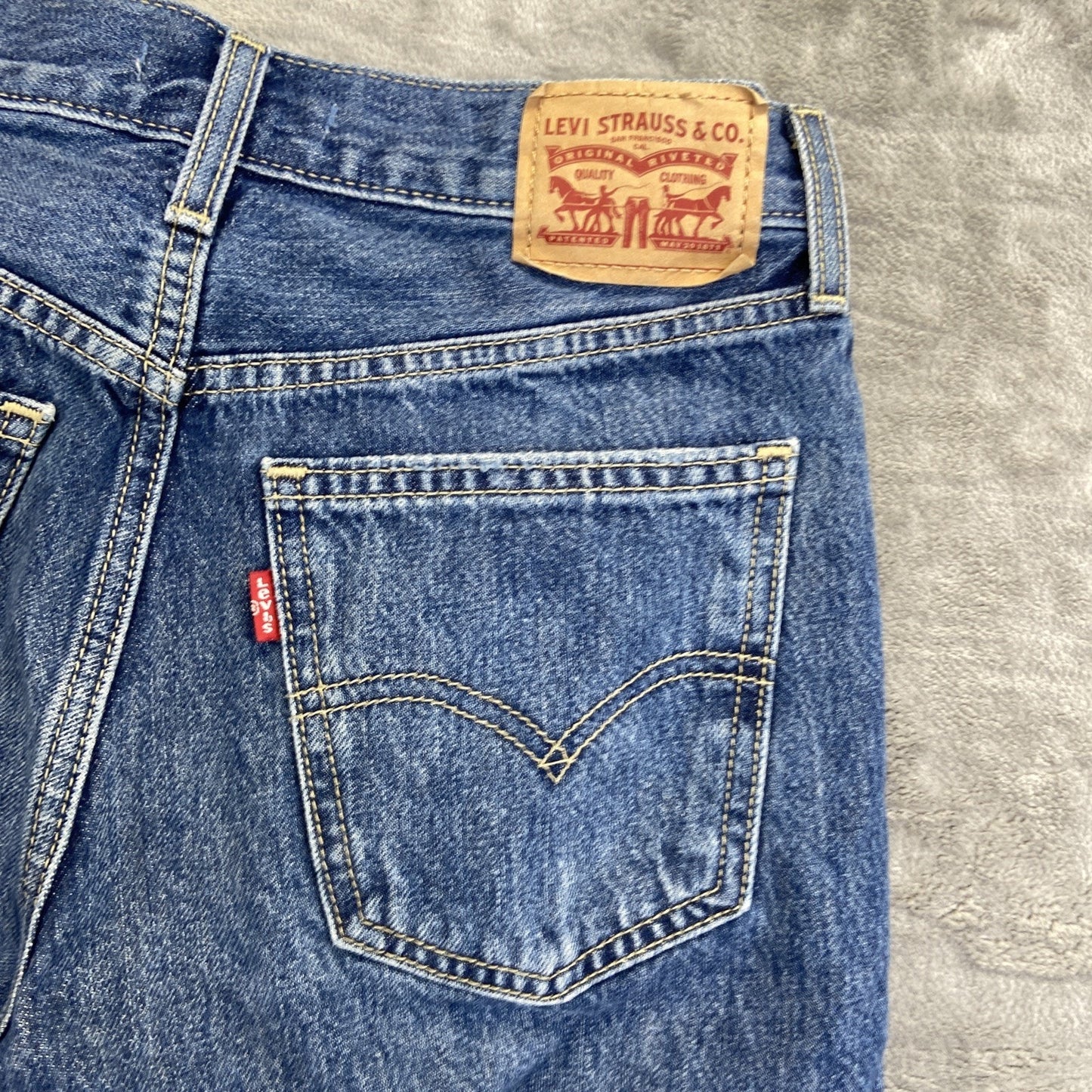 Levi's Low Pro Straight Distressed Jeans Women's Size 24 Blue Denim
