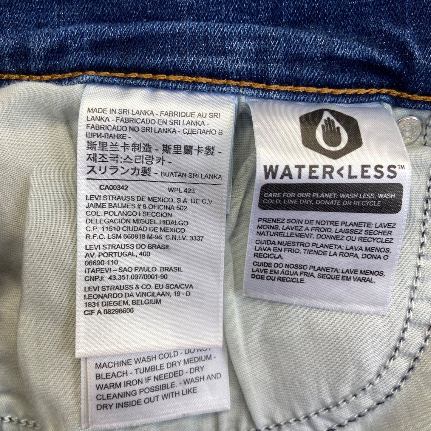 Levi's Women's Classic Bootcut Jeans Size 12 Blue