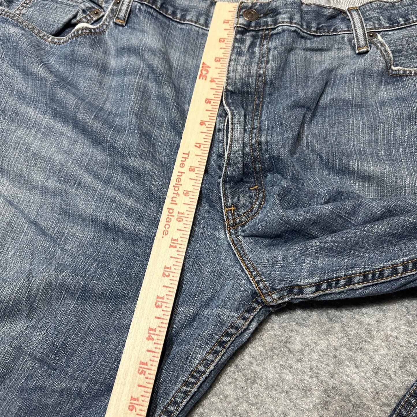 Levi's 550 Relaxed Fit Jeans Mens Size 46x30 Blue Light Wash Denim