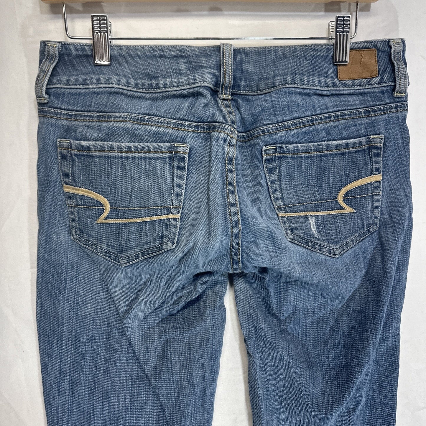 American Eagle Artist Jeans Women's 4 Blue Stretch Flare Low Rise Distressed